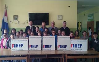 HEP darovao nova računala školi u Briješću kod Osijeka 