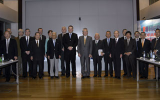Japanese business delegation at HEP