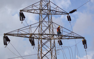 Market opens for commercial customers