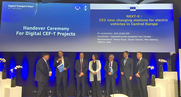 Potpisan ugovor o financiranju postavljanja 252 brze i ultra brze punionice