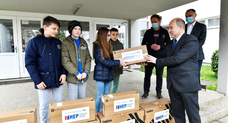 HEP-ova donacija školama u Petrinji i Sisku iskaz je podrške i solidarnosti