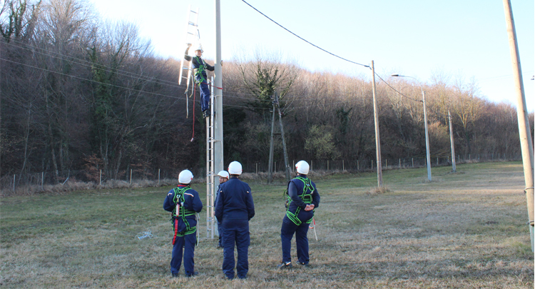 Obuka elektromontera DP Elektre Požega  HEP-ODS-a za rad u beznaponskom stanju 